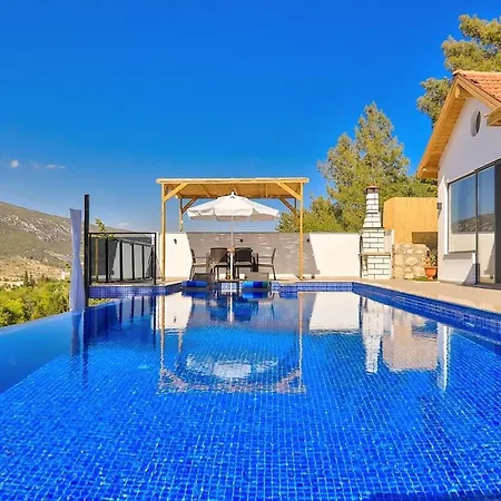 Doga Manzarali Kozalak Kalkan Apartman *