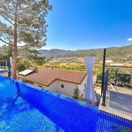 Doga Manzarali Kozalak Kalkan