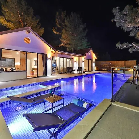 Doga Manzarali Kozalak Kalkan Kaş