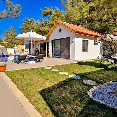 Doga Manzarali Kozalak Kalkan Apartman *