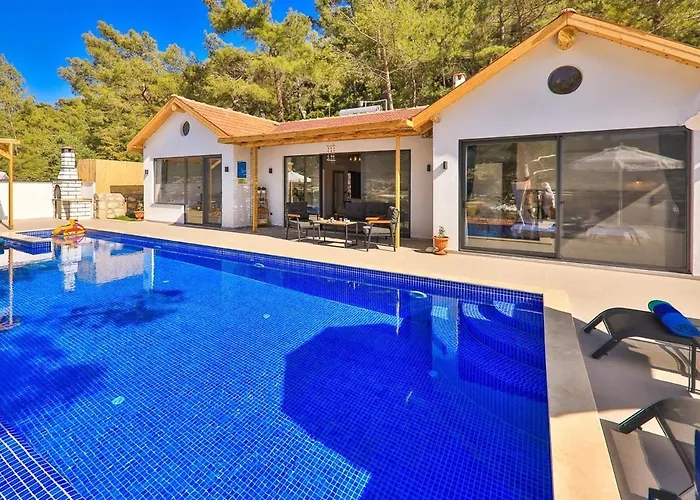 아파트 Doga Manzarali Kozalak Kalkan