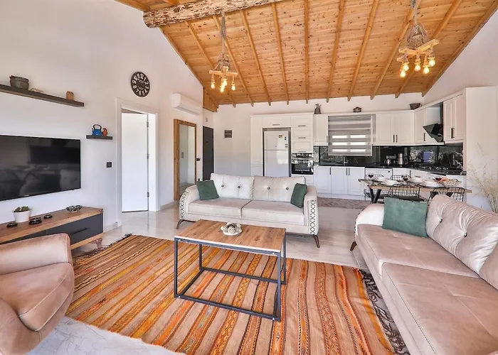 Doga Manzarali Kozalak Kalkan 아파트 카스