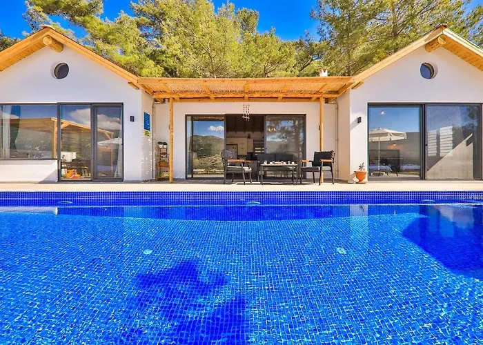 Doga Manzarali Kozalak Kalkan